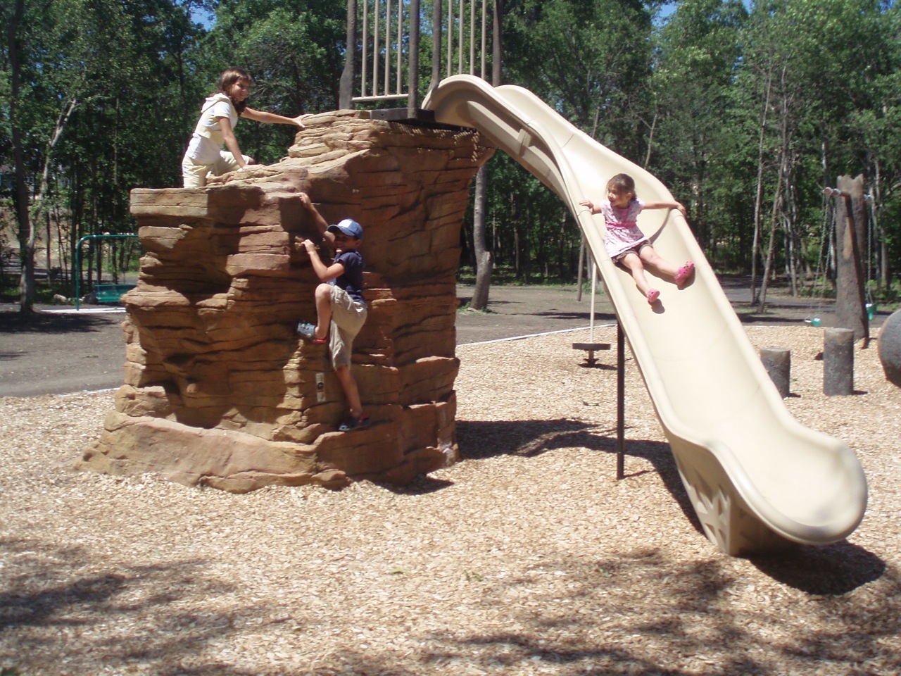 Strato Rock Climber with Slide cre8play