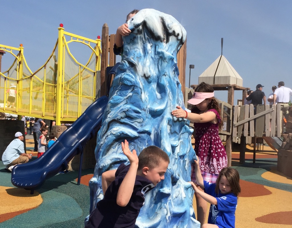 The Clubhouse at Boyce Mayview Park Upper St. Clair, PA cre8play